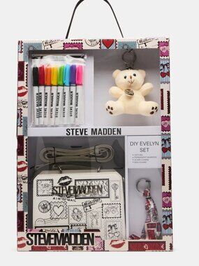 NIB STEVE MADDEN EVELYN STAMP BAG GIFT SET CROSSBODY CHARM SCARF LIMITED EDITION